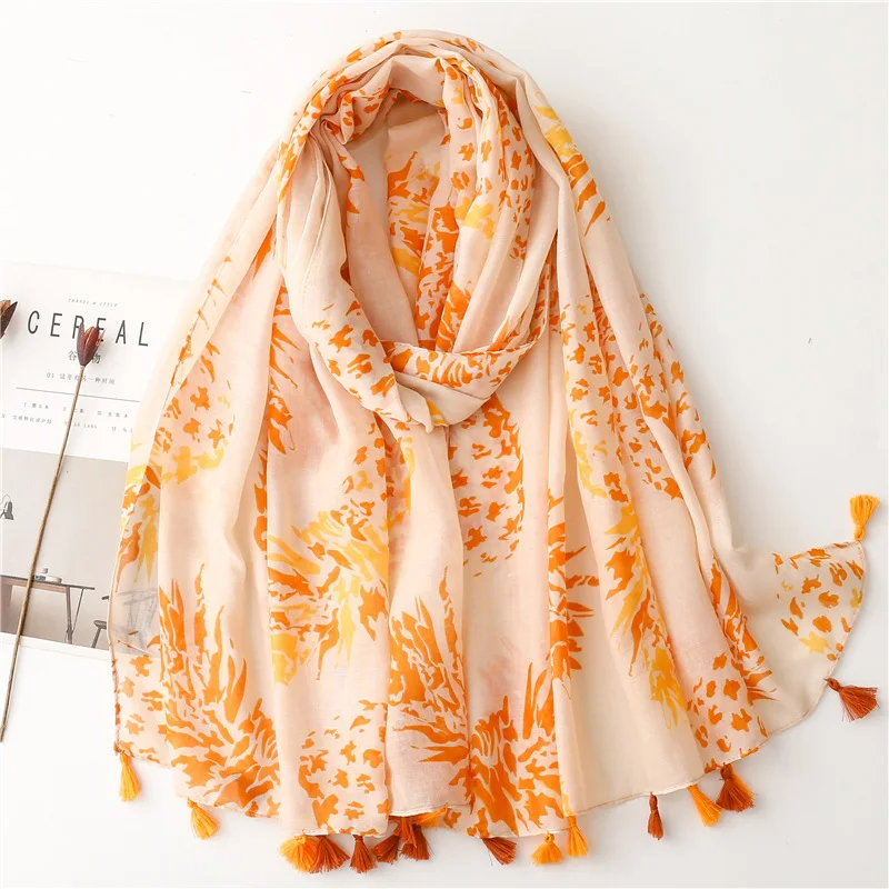 2023 New style good quality designer summer beach tassel scarves pineapple printed shawl cotton voile hijab bohemian scarf