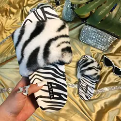 2021 designer new Leopard Warm Winter slides indoor outdoor plush fluffy fashion women fauxy fur slippers