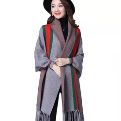 Wholesale autumn 2021 New Arrival Turn Down Neck Women Knitted Poncho Sweater Patterns Shawl Crochet Poncho For Women Sweater