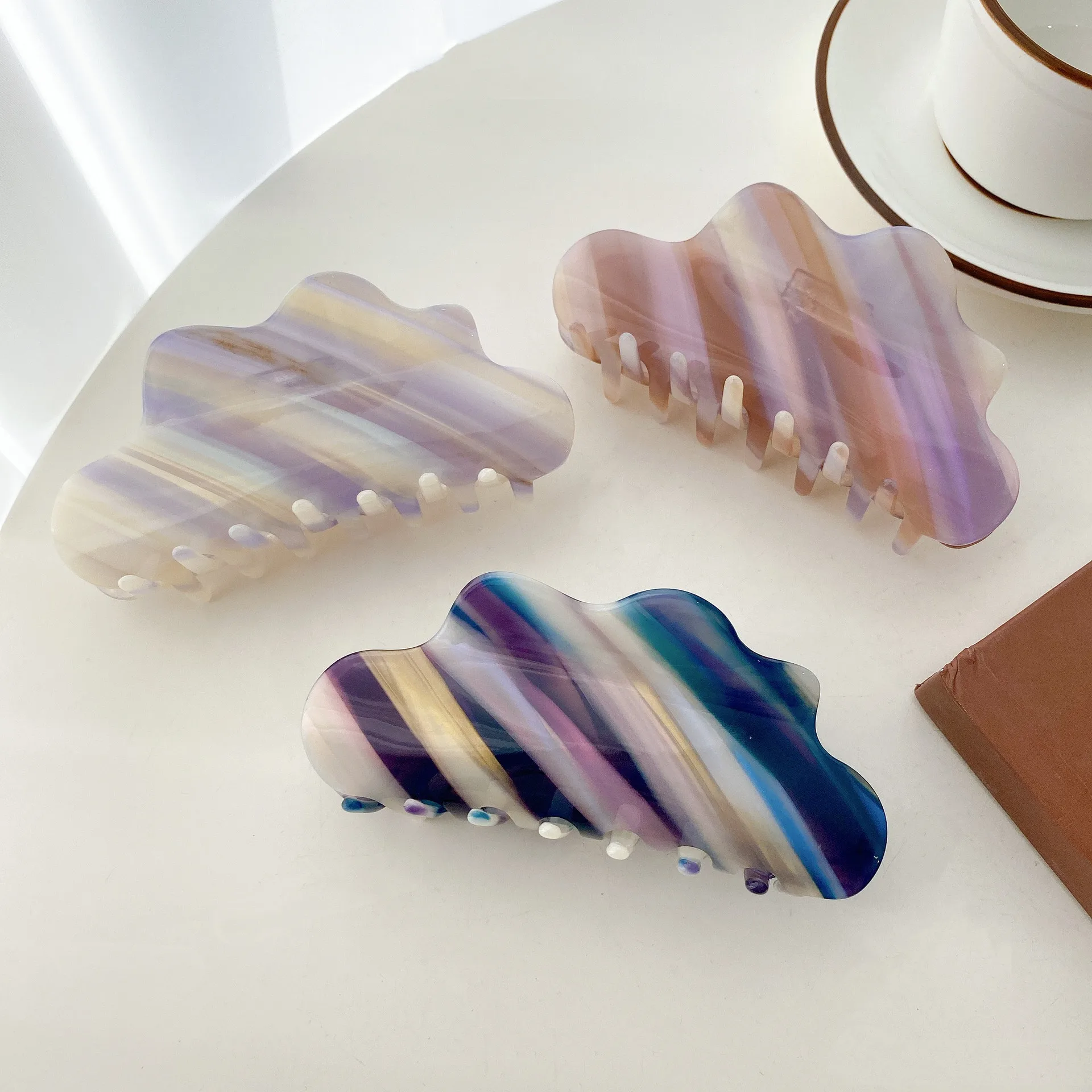 13cm  New Design Colorful Rainbow Large Hair Claw Clip Cellulose Acetate Gradient Hair Claw Clips for Girls