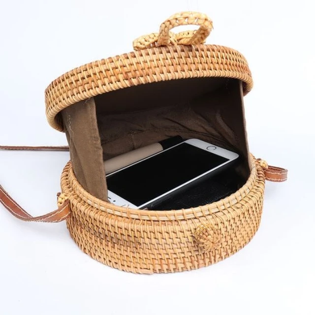 Factory Price High Quality Handwoven Round Rattan Wicker Woven Bag  with Leather Strap Crossbody Women Bag made in Vietnam