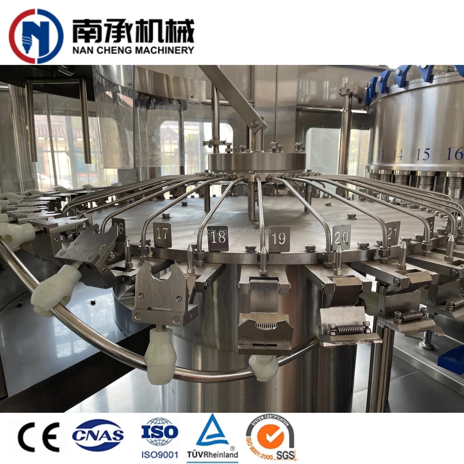 low price automatic mineral drinking water bottling plant 3 in 1 bottle washing filling capping machine processing line for sale