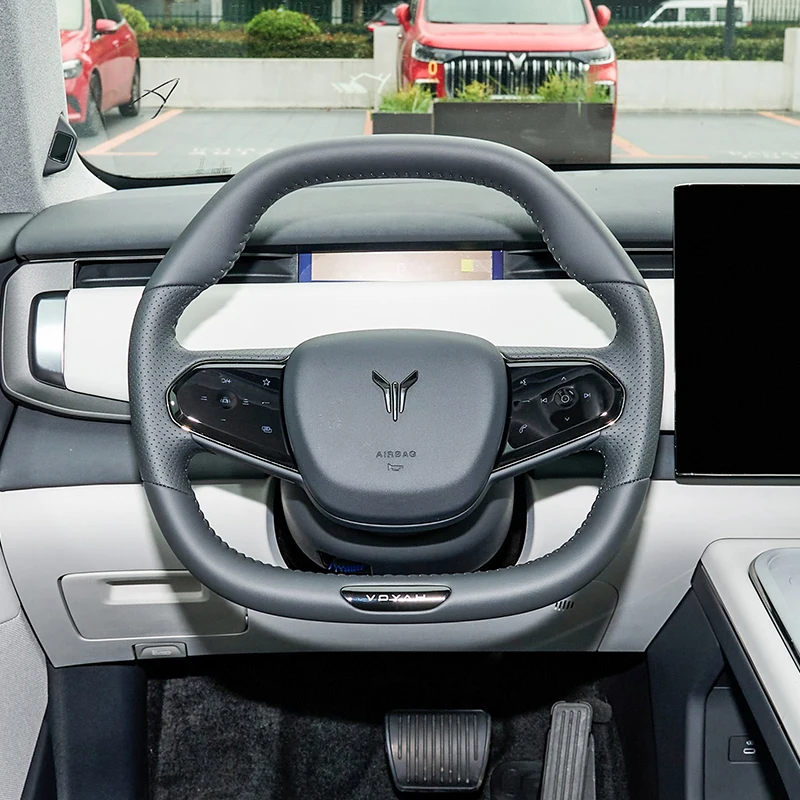 Voyah Zhiyin China Ev Electric Car Long Range 5 Door 5 Seat Suv Long Range 901km Electric Cars Made in China