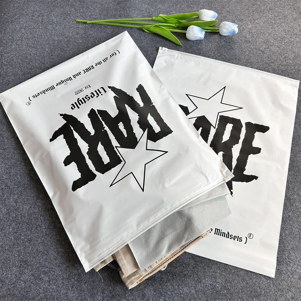 Hot Sale Custom White Plastic Packing Bag Lock Zipper Bags Wholesale Poly Ldpe Frosted Clothing Dress Zip Bag With Logo Printed