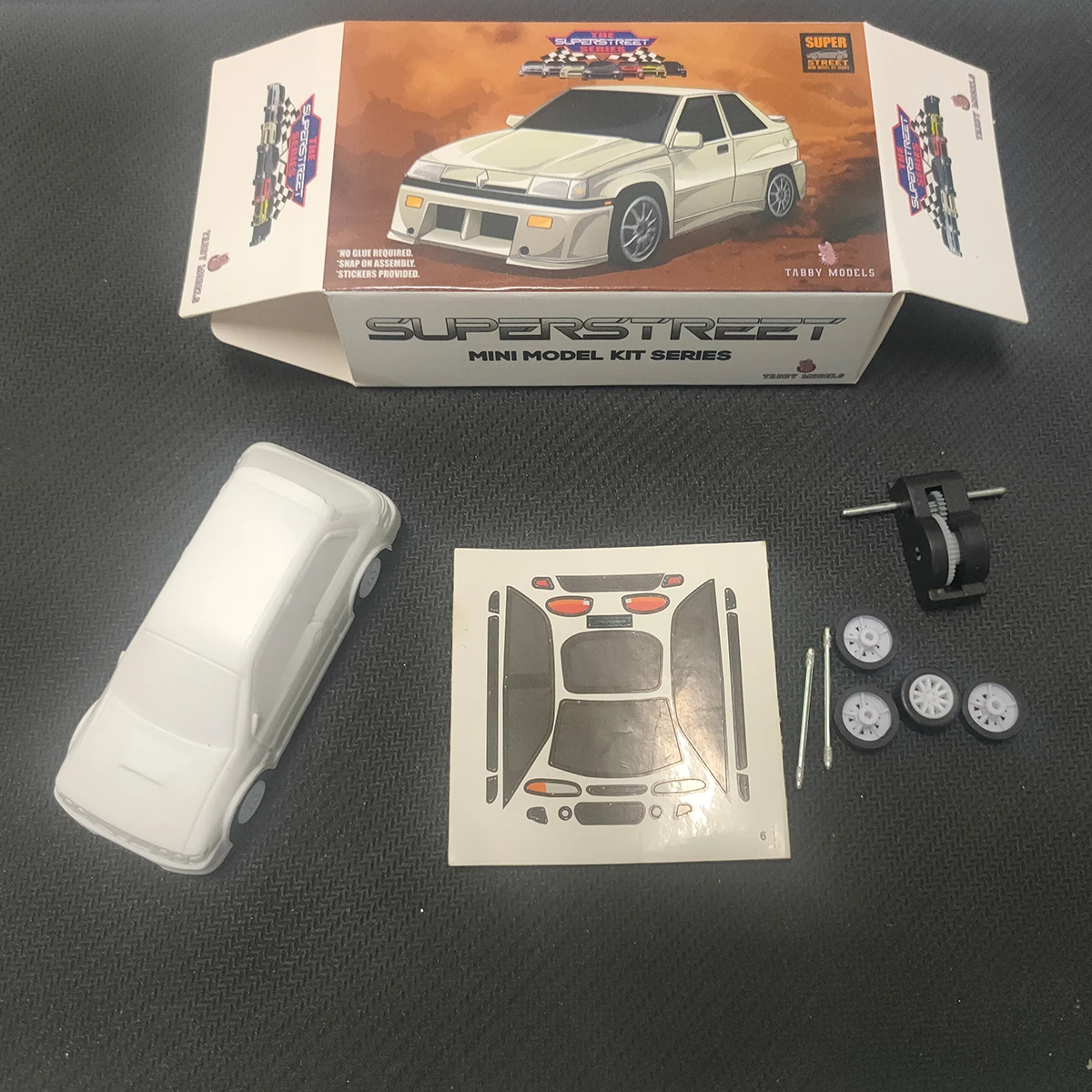 1/64 Adult DIY Hobby Car Toy model with white embryo clear contour line sticker Painting Collect plastic Body GDM Collect Gift