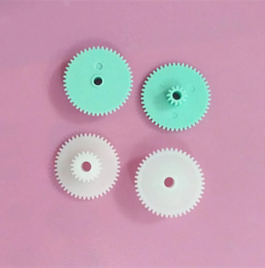 Plastic  precision  Toy gears 0.5 module  standard teeth