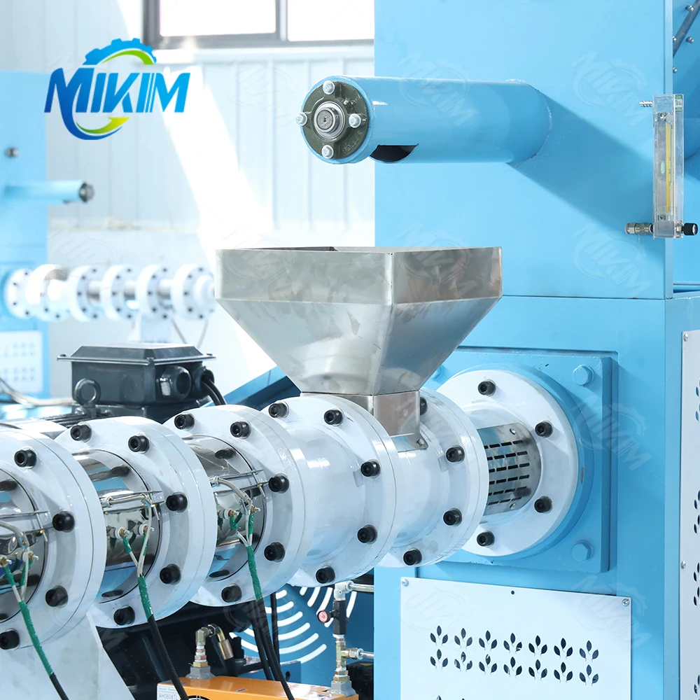 Wet twin screw  Extruder machine  and can be customized Processing pellet Machine