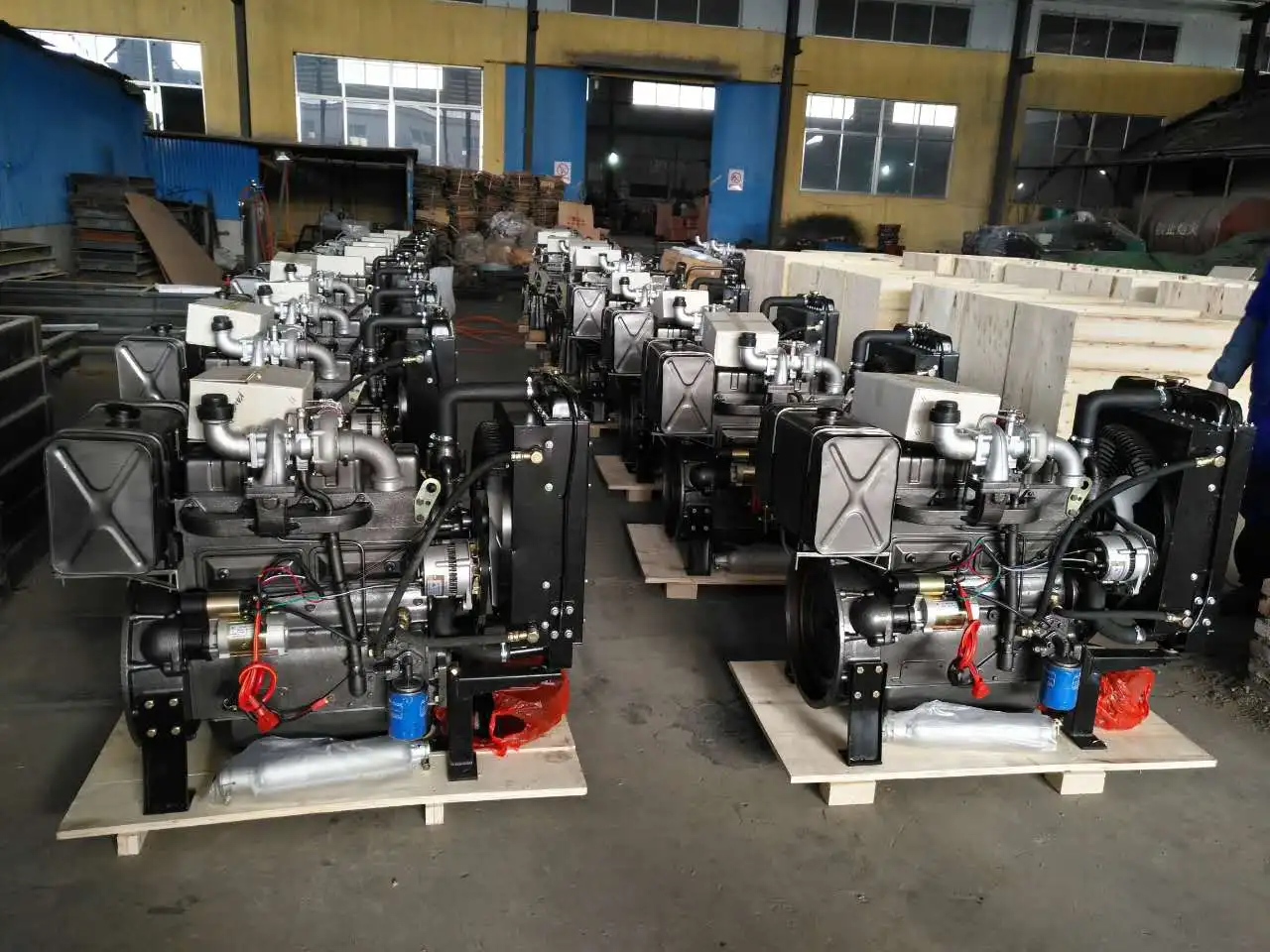 4 cylinder  series high speed 40 hp diesel engine 4 CYLINDER ENGINE HIGHER QUALITY FOR GENERATOR
