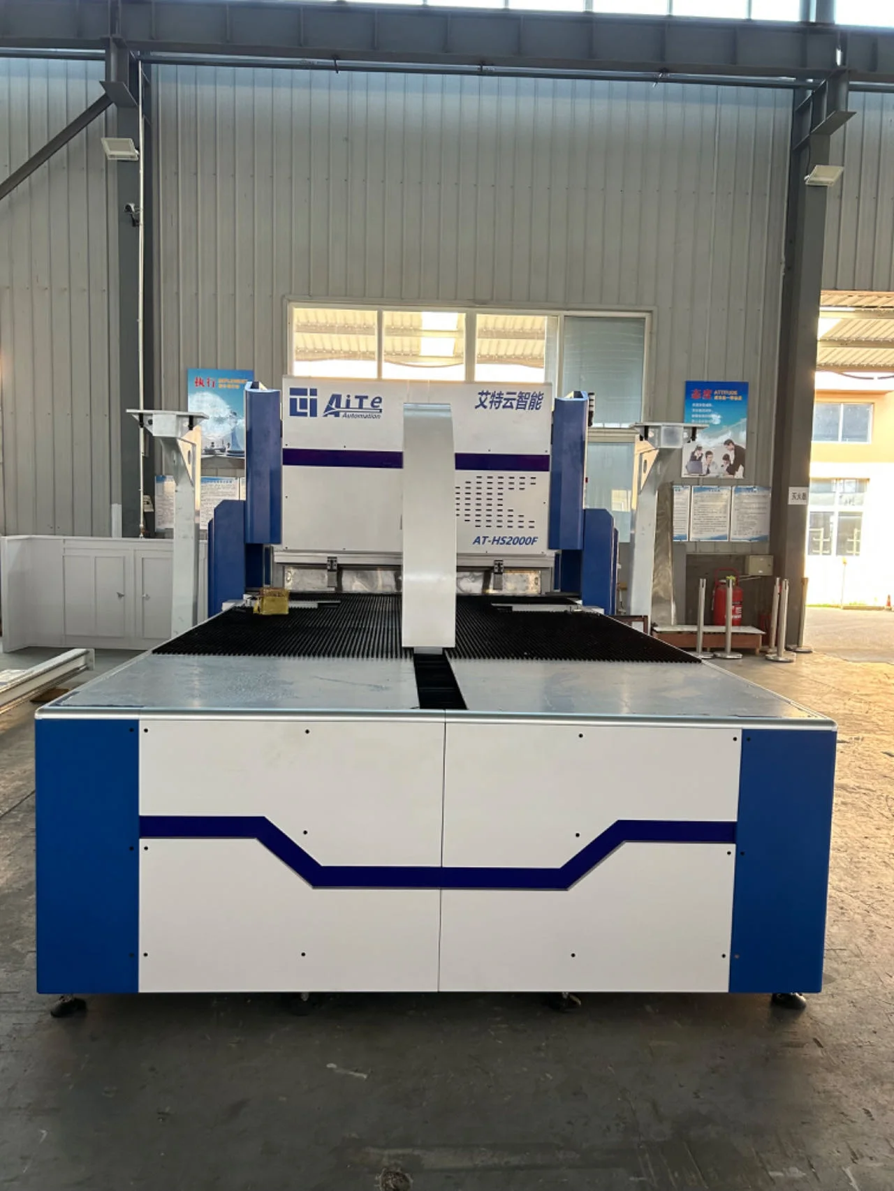 China Supplier 2000mm 2500mm CNC Panel Bender center for Bending Carbon Steel Automatic Sheet Metal folding machine