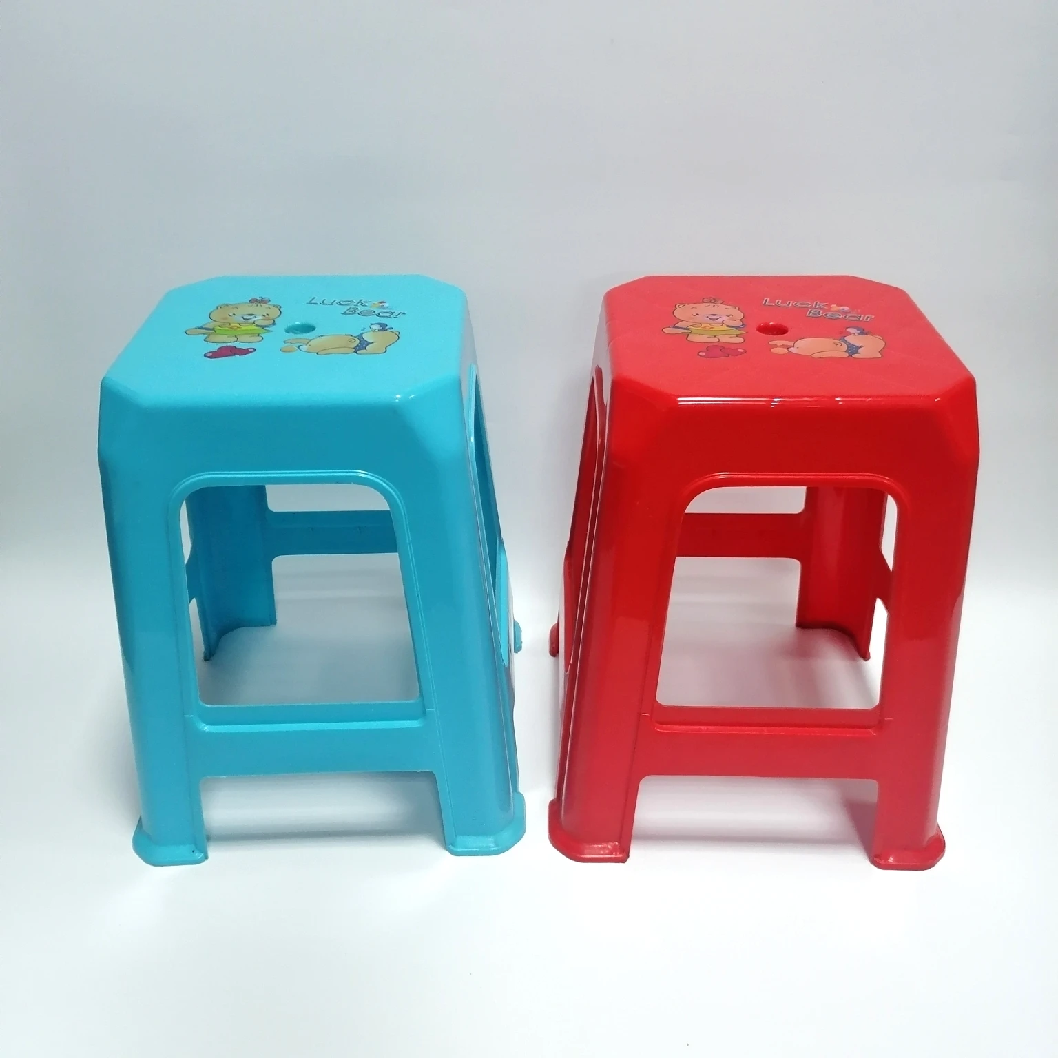 Plastics manufacturer Wholesale High quality tall Reusable portable stackable plastic stool for outdoor and household