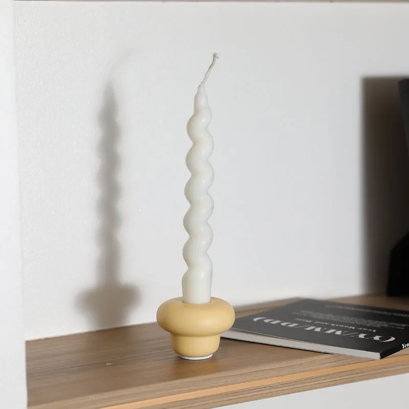 Nordic Gyroscope Shaped Cream Ceramic Candlestick High Quality Creative Candle Holder Handicrafts Table Decoration Candle Stand