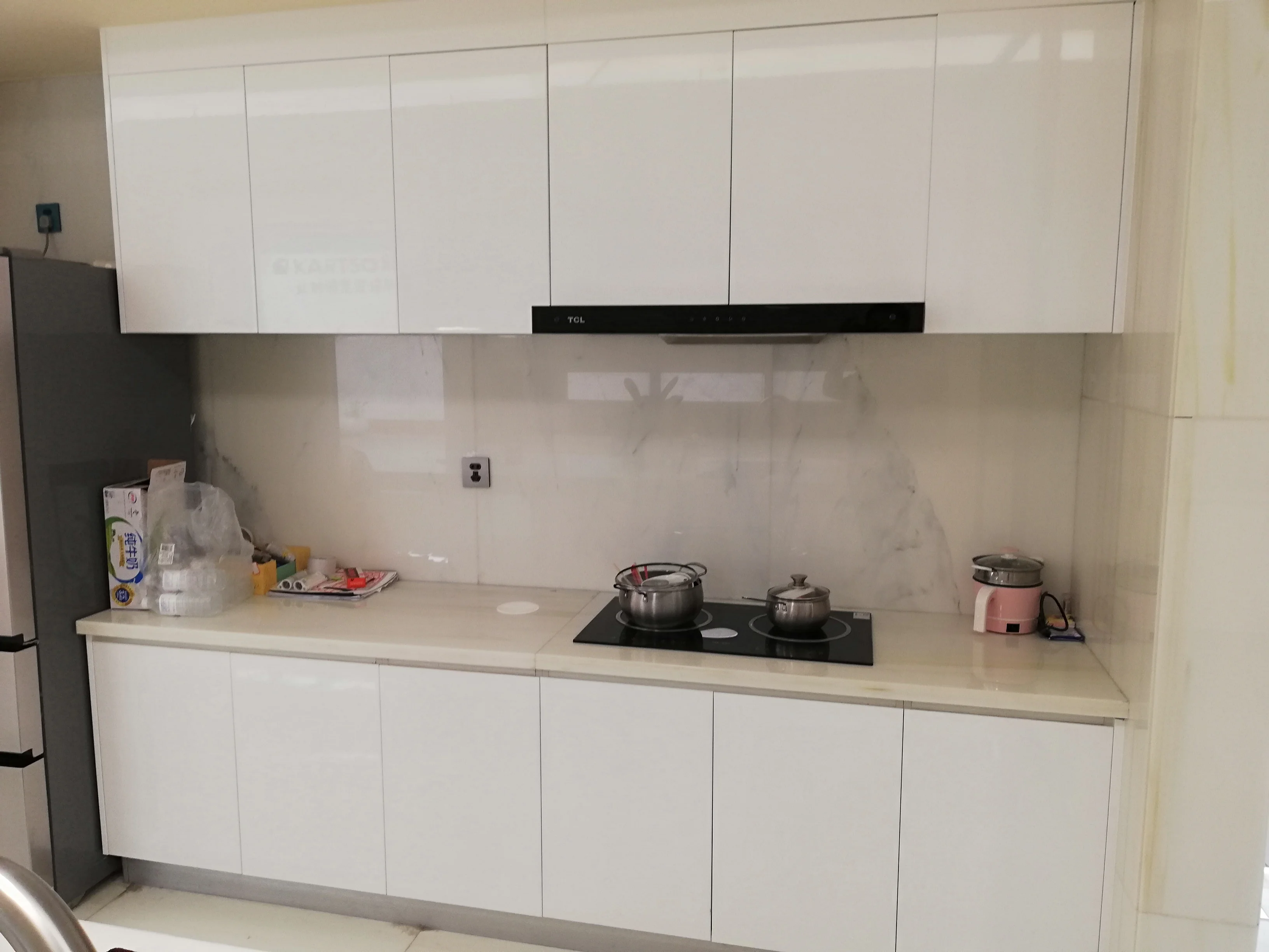 Wholesale Quartz Nano Carrara Calacatta White Marble Slab Calacatta White Slab Crystallized Glass Stone