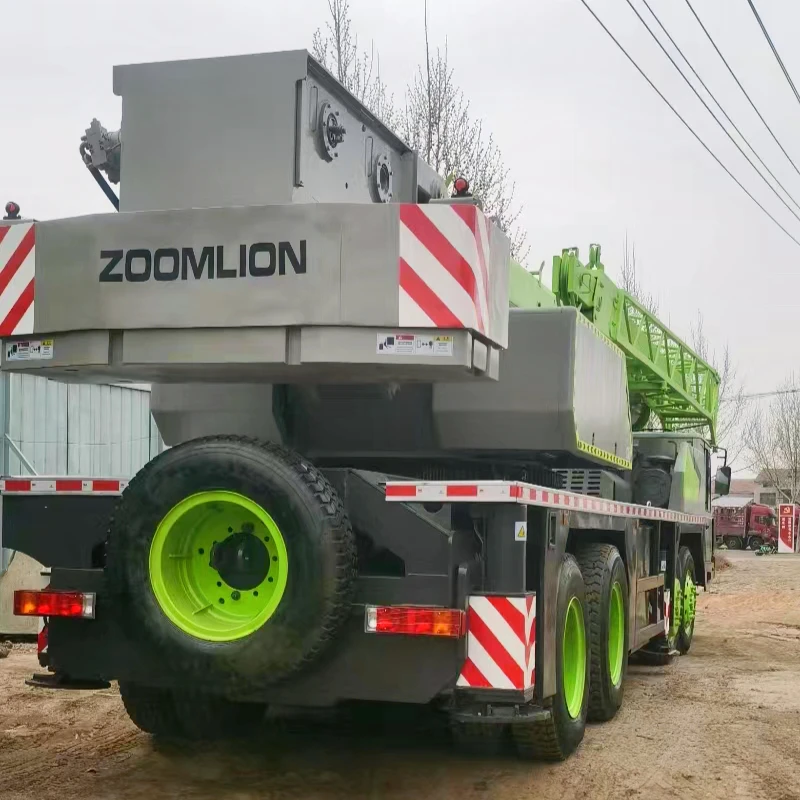 Zoomlion 70-ton crane, five-section arm, main arm 49 meters, counterweight 19 tons, complete procedures, original paint