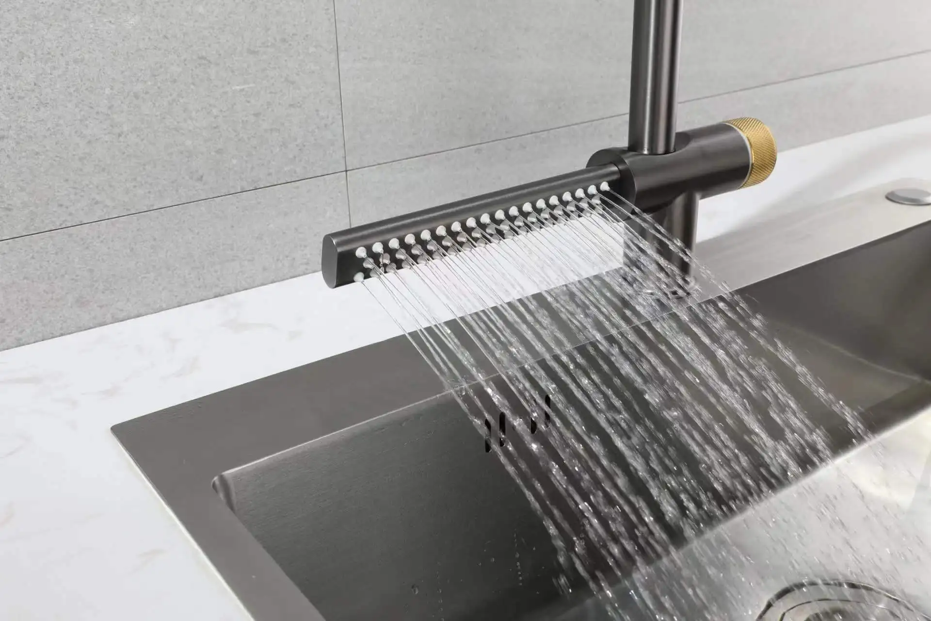 Tiktok New Design SUS 304 Stainless Steel Rotatable Brushed Silver Waterfall Kitchen Sink Faucet