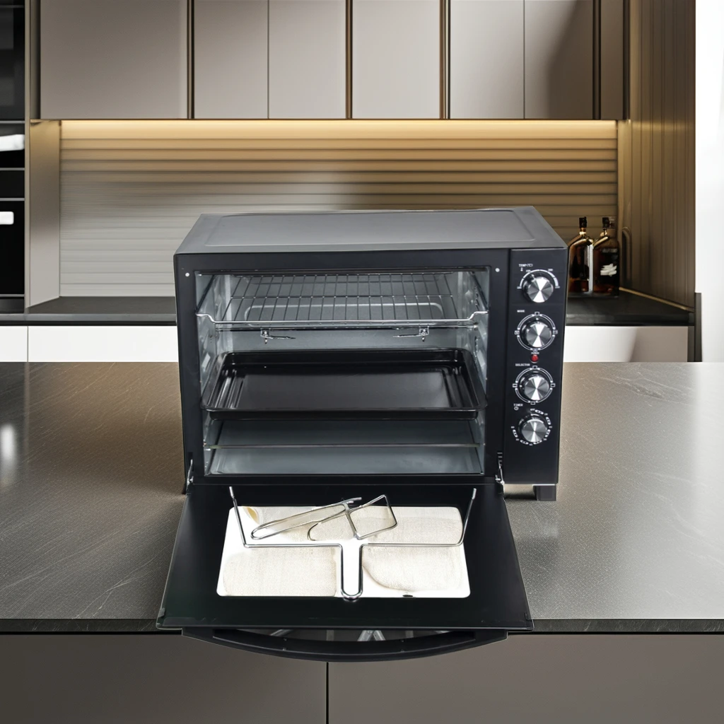 60L/68L Electric Oven with 4 Stainless Steel Heating Elements, 2000W Power, and 60-Minute Timer for Precision Cooking.