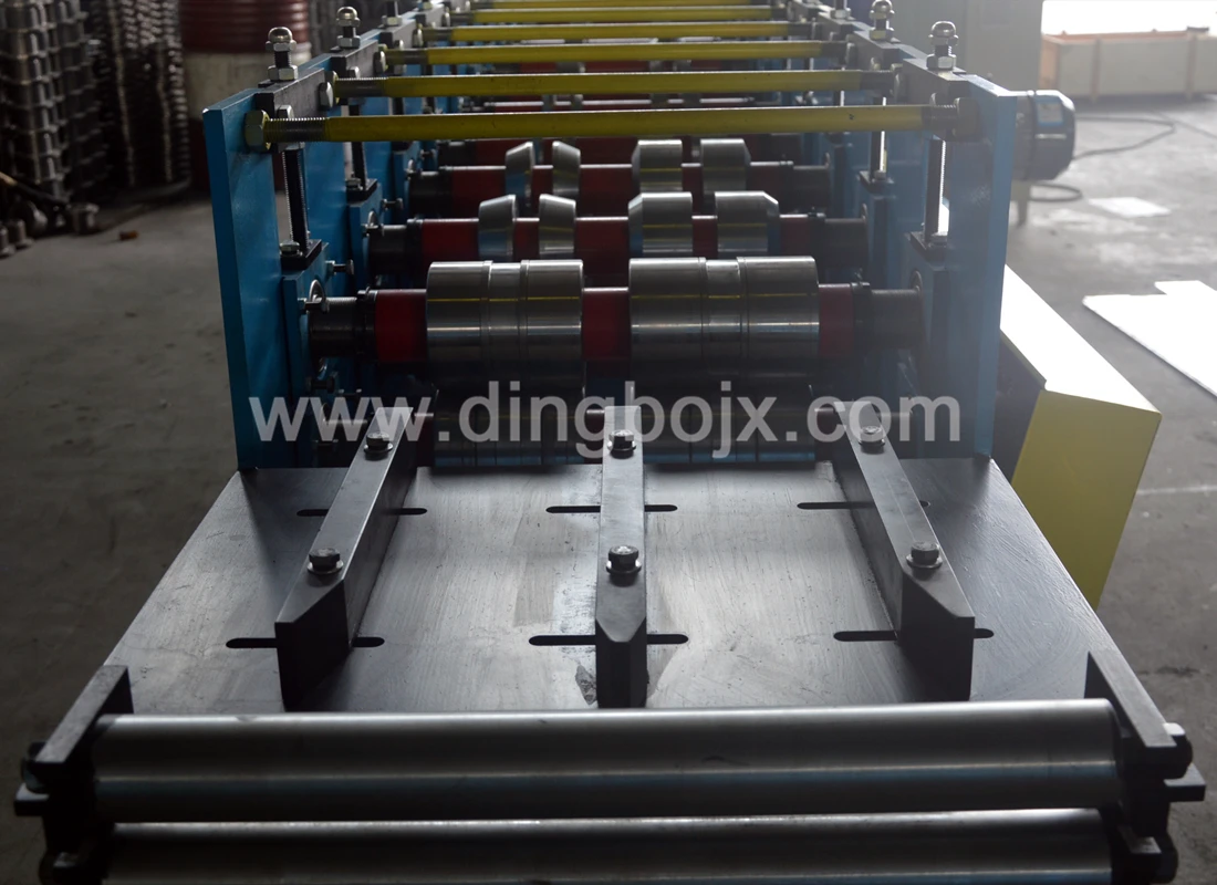 Customized Two rows of Stud and track roll forming machine  C and U channel machine