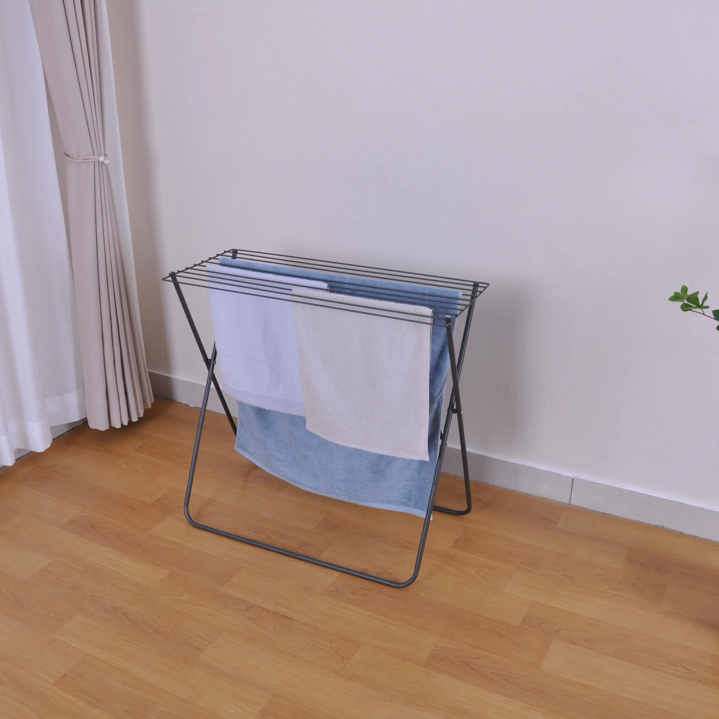 Best-selling Custom Stand Metal Coat Dress Hanger Foldable Dryer Rack for Home Use Steel Laundry Movable Floor Type Storage Bags