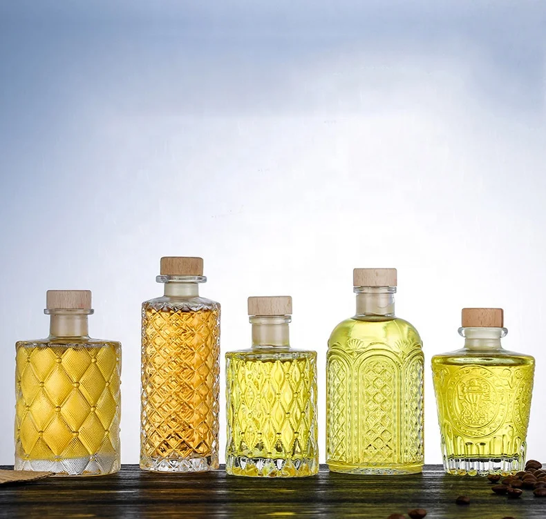 50ml 100ml Round Mini Small Empty Liquor Wine Glass Bottle for Whiskey