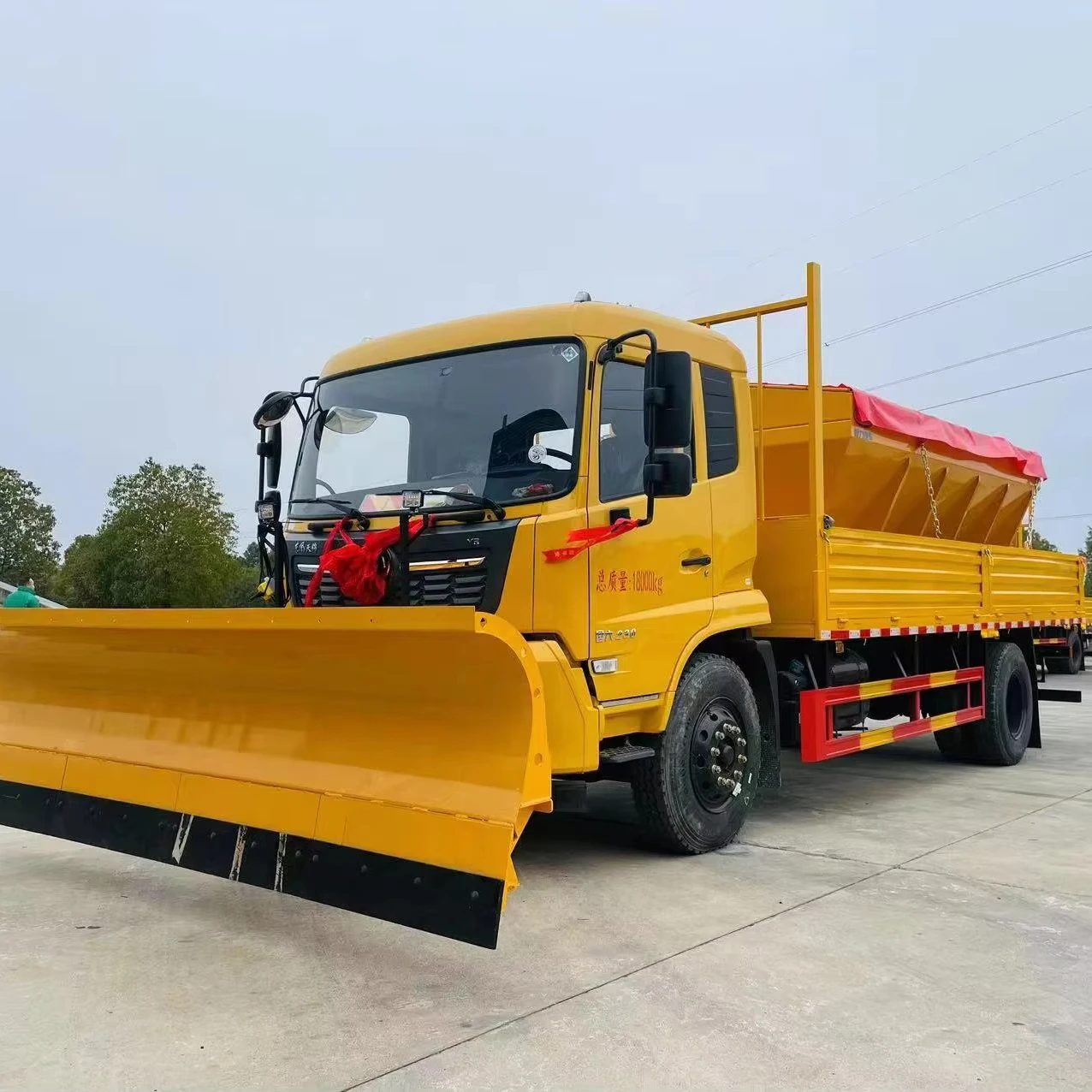 10cbm snow removal truck salt distributor truck snow cleaning truck for sale