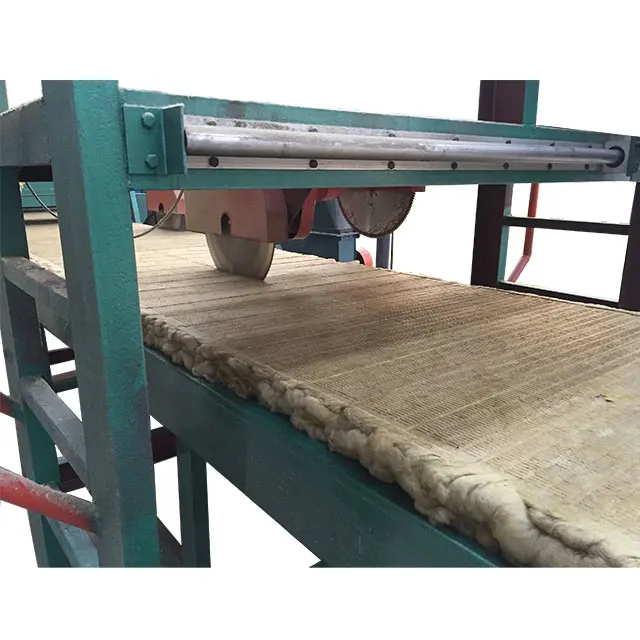 Heating insulating material making machine rock wool