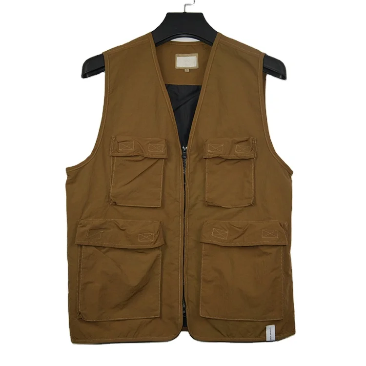 
2021 Fashion design v neck custom brown sleeveless vest multi pocket vest 