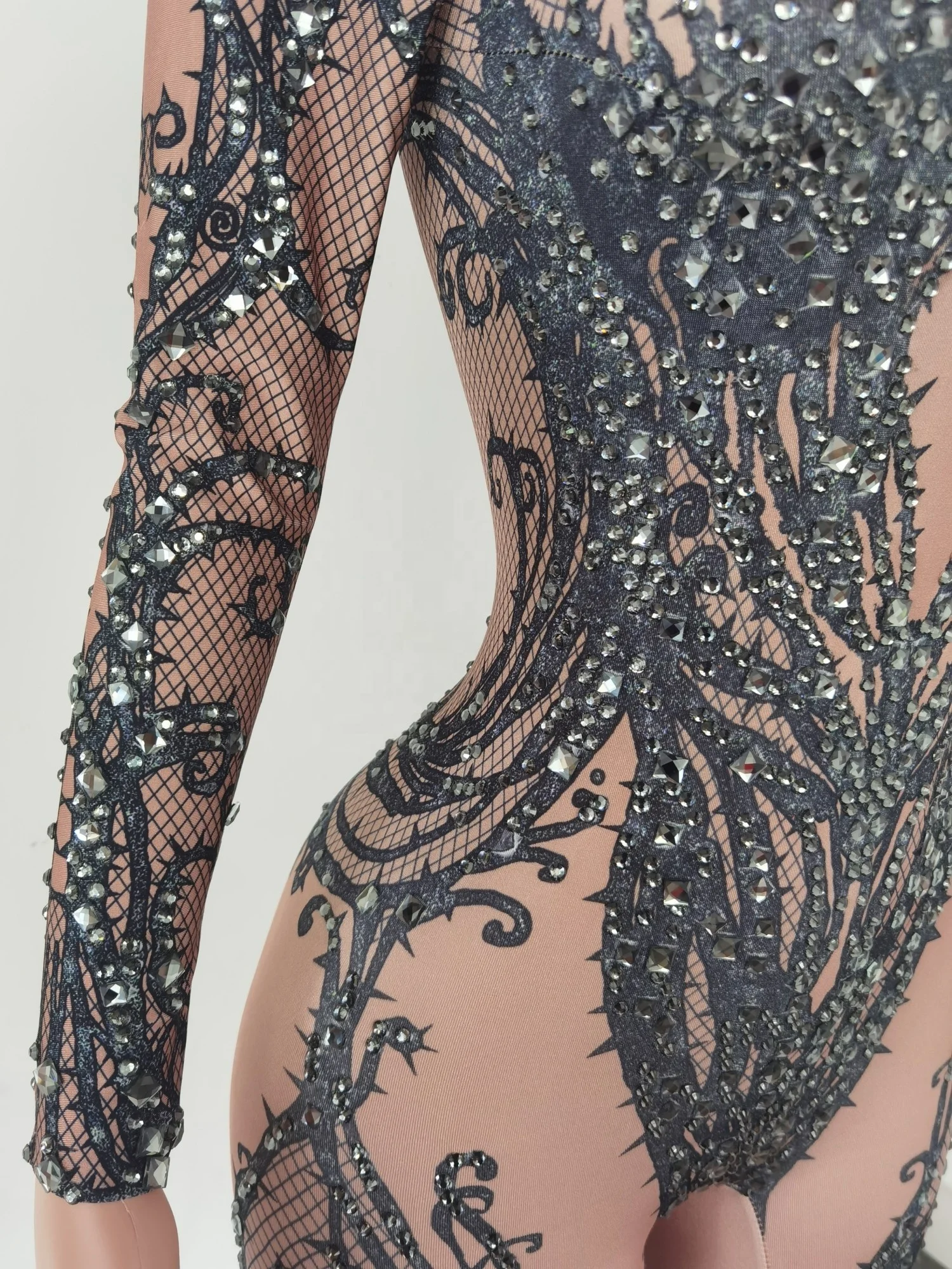 2023 New Arrivals Stretch Skinny Formal Bodysuits Vintage Long Sleeve Banquet Leotard Sexy Rhinestone Women Party Playsuits