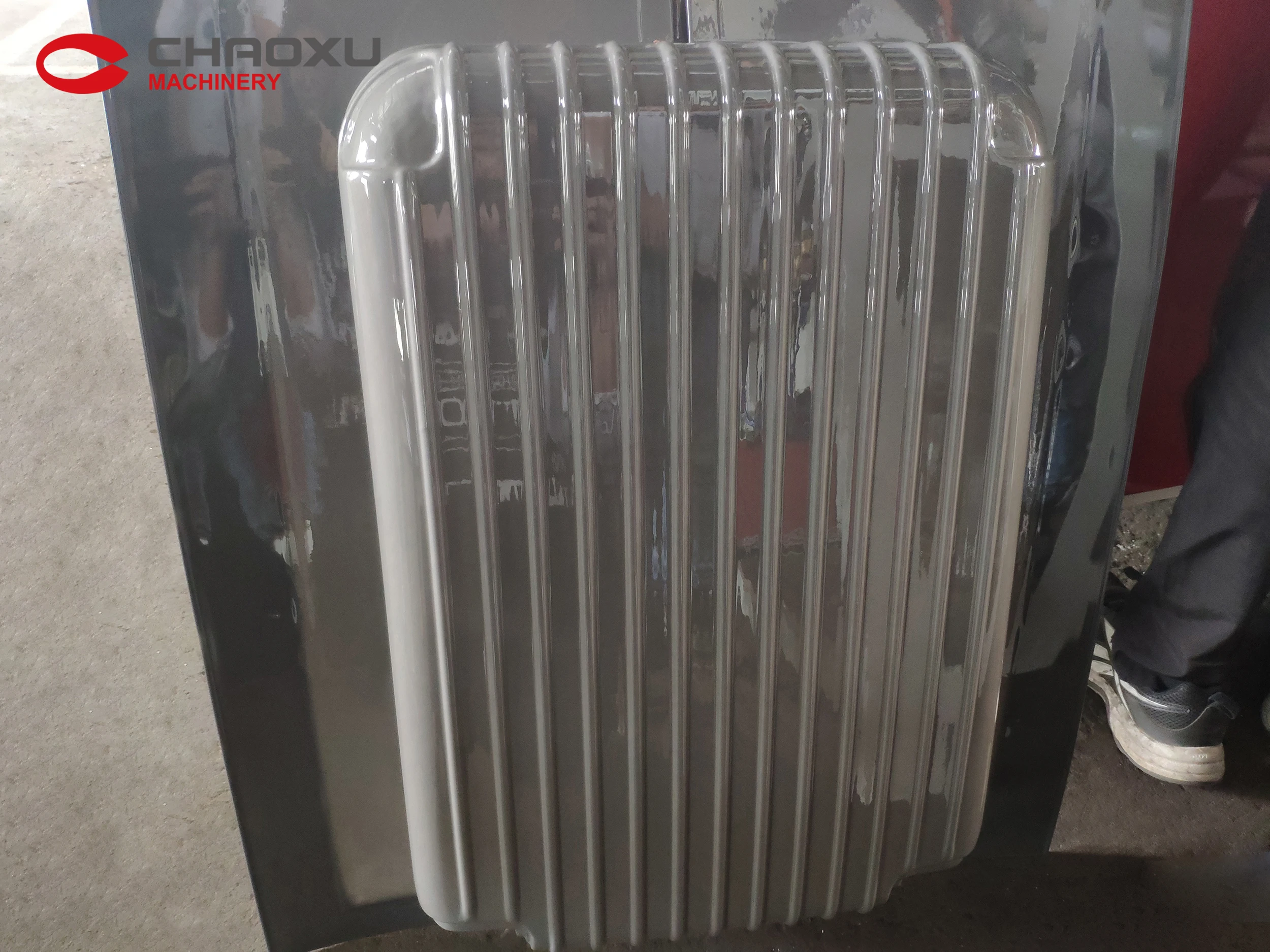 CHAOXU Desktop Vacuum Forming Machine For Thermoforming Abs Pc Suitcase Sheet