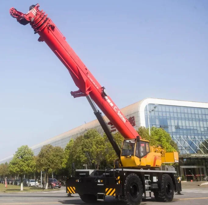 Perfectly Worked 40 Ton Rough Terrain Crane SRC400T in Good Condition in Stock