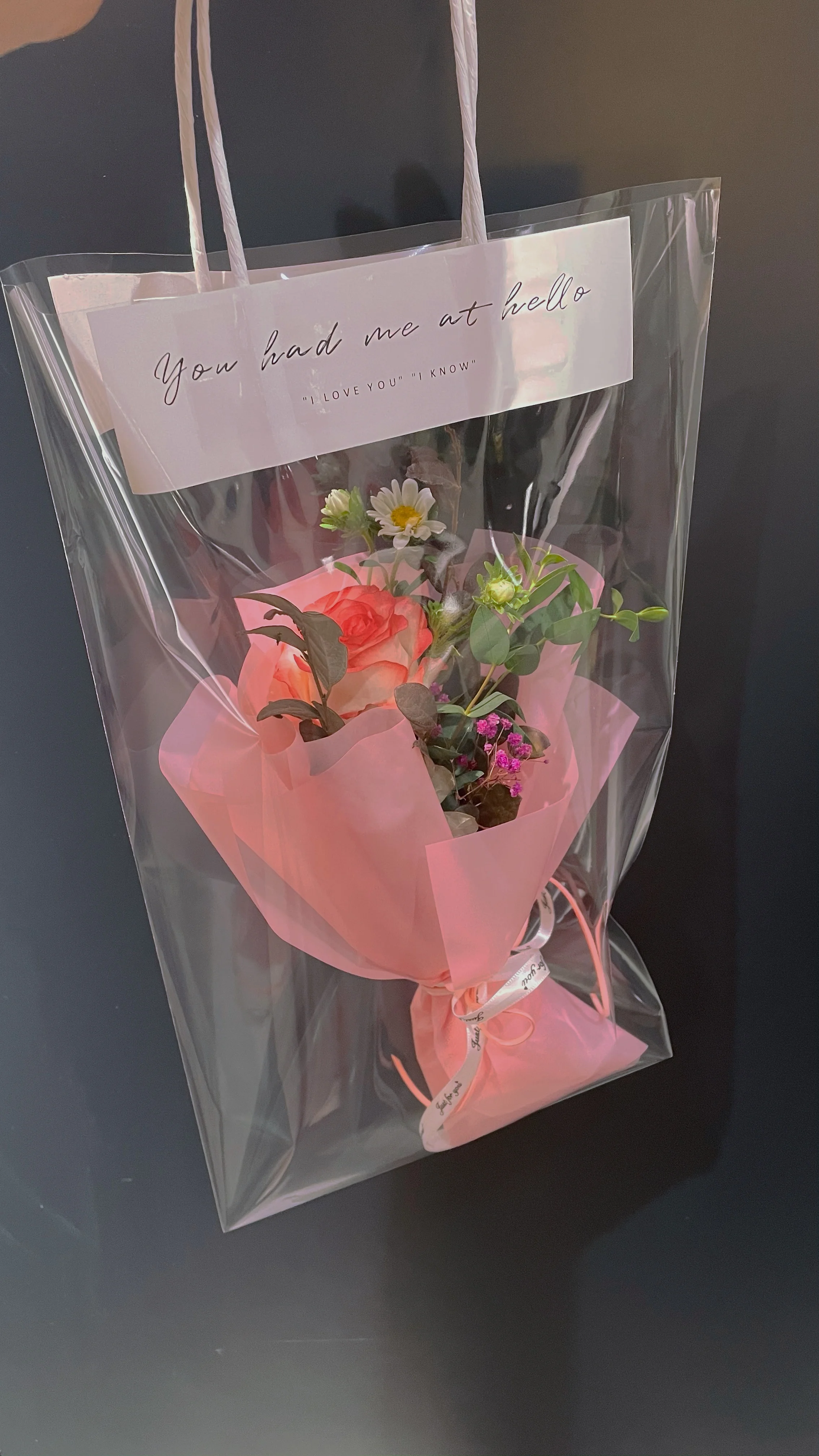 Yuhuiting Flower the Mini Bouquet with the gift bag