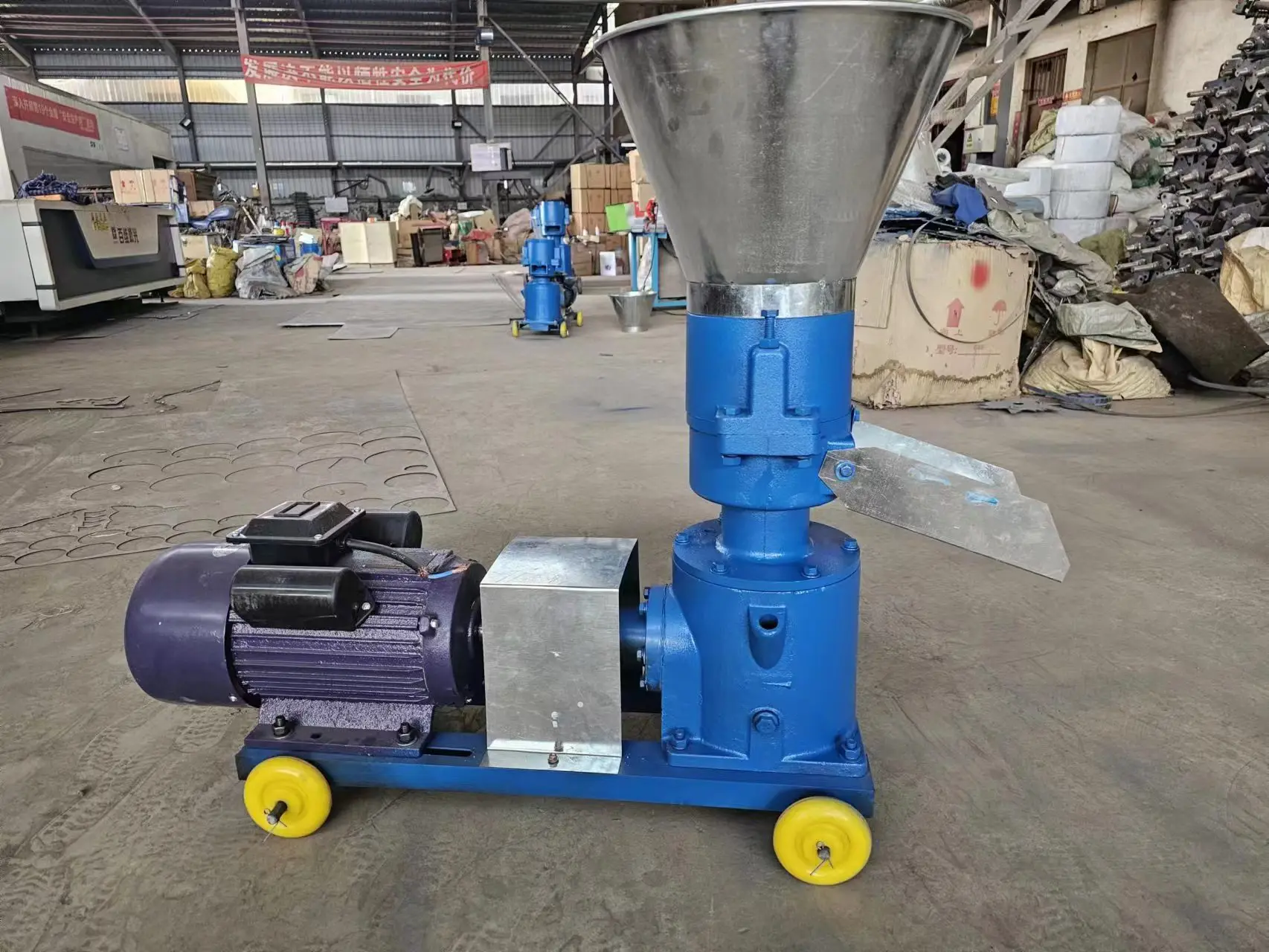 small automatic 80-100kg/hour chicken feed corn grass pellet making machine HJ-KL125