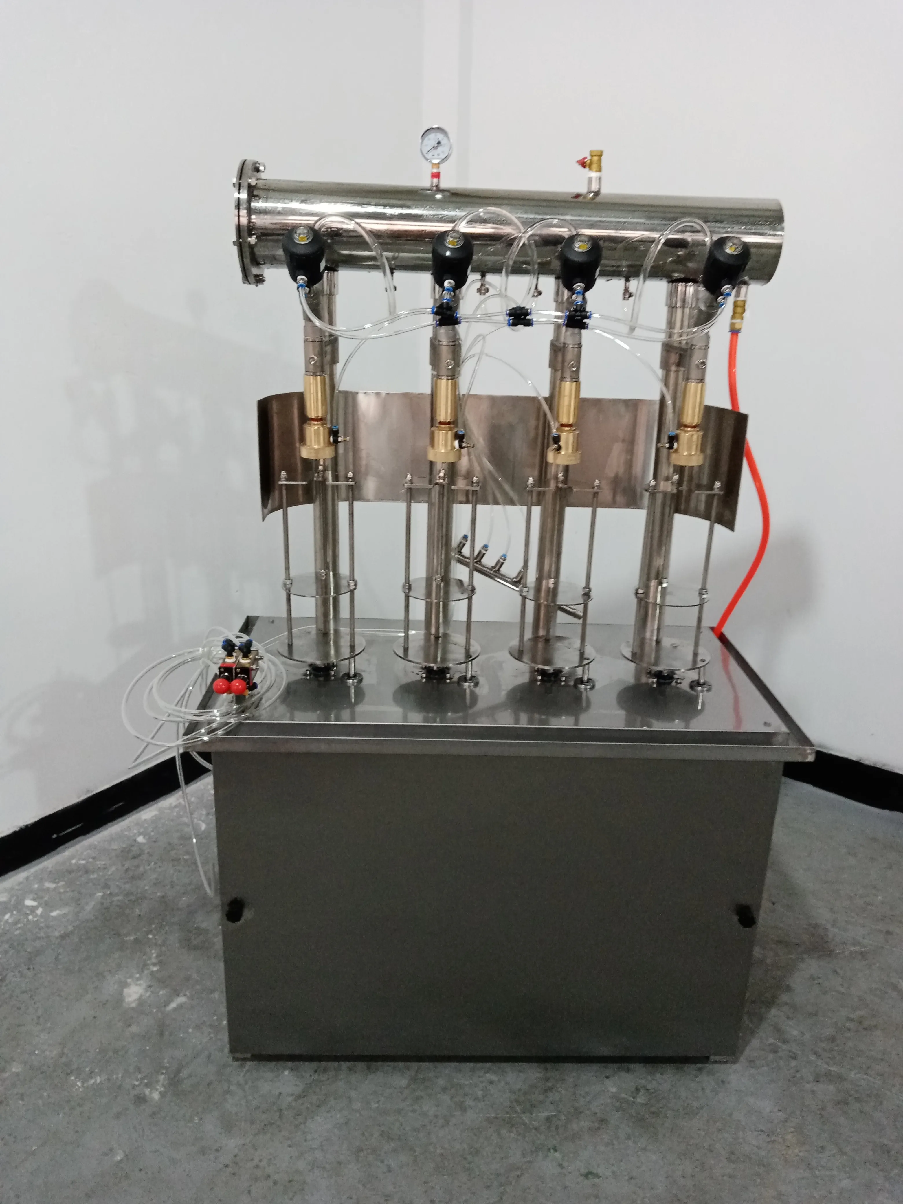 Cheap Price Semi Automatic Glass Bottle Beer Wine Carbonated Drink Liquid Bottling Filling Machine With Capper