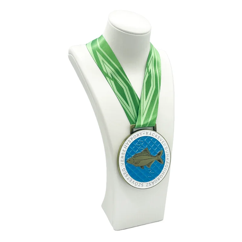 China Medal New Fashion Metal Crafts Sea Fish Finisher Medal