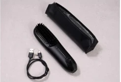 Type-c cordless ionic portable rechargeable usb flat iron electric wireless mini beard straightener brush comb
