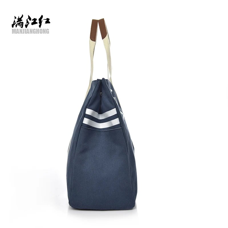 
2020 New Korean version Travel weekend bag waterproof Nylon waterproof gym mens duffle travel bag weekender overnight bag 