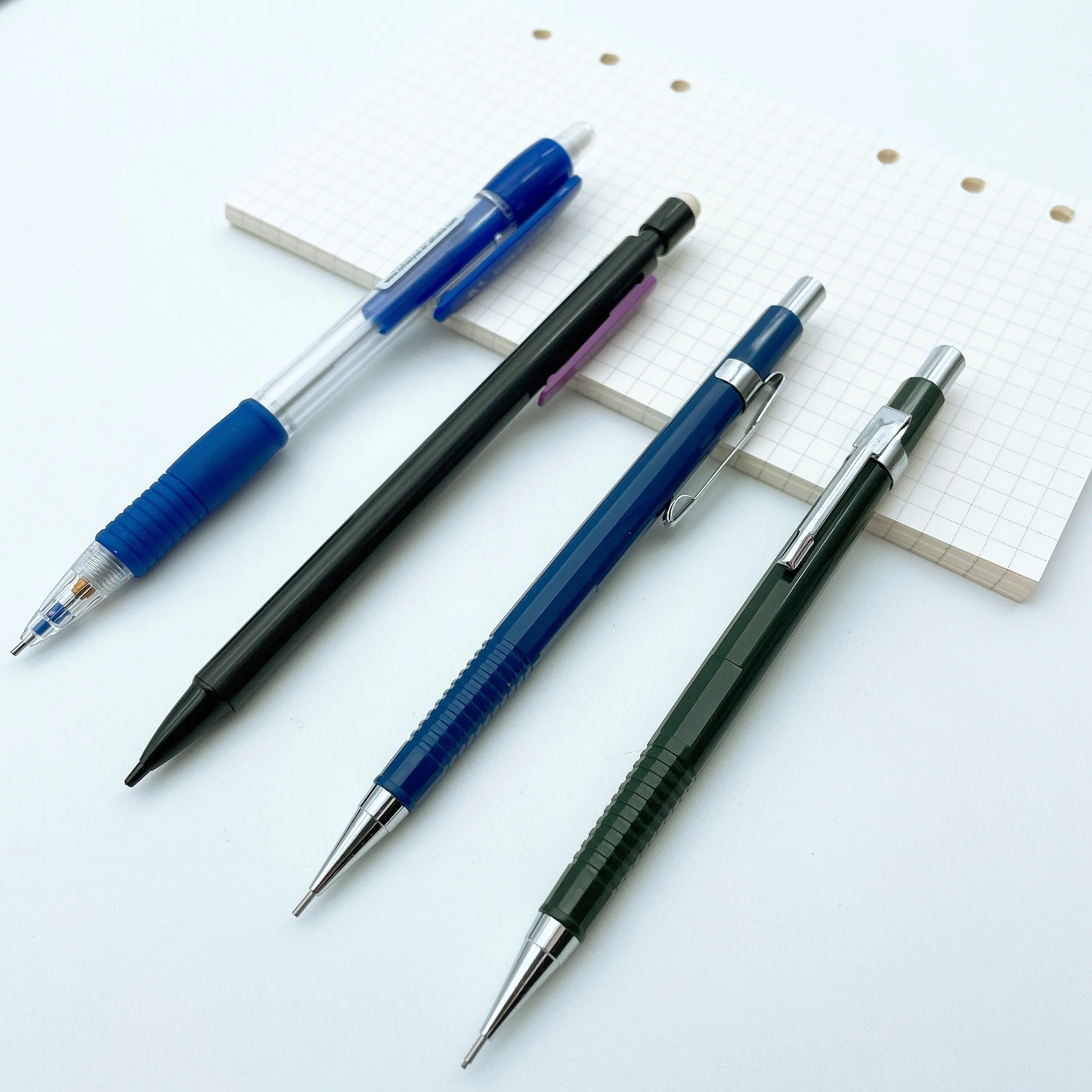 Пластиковый автоматический выдвижной механический карандаш