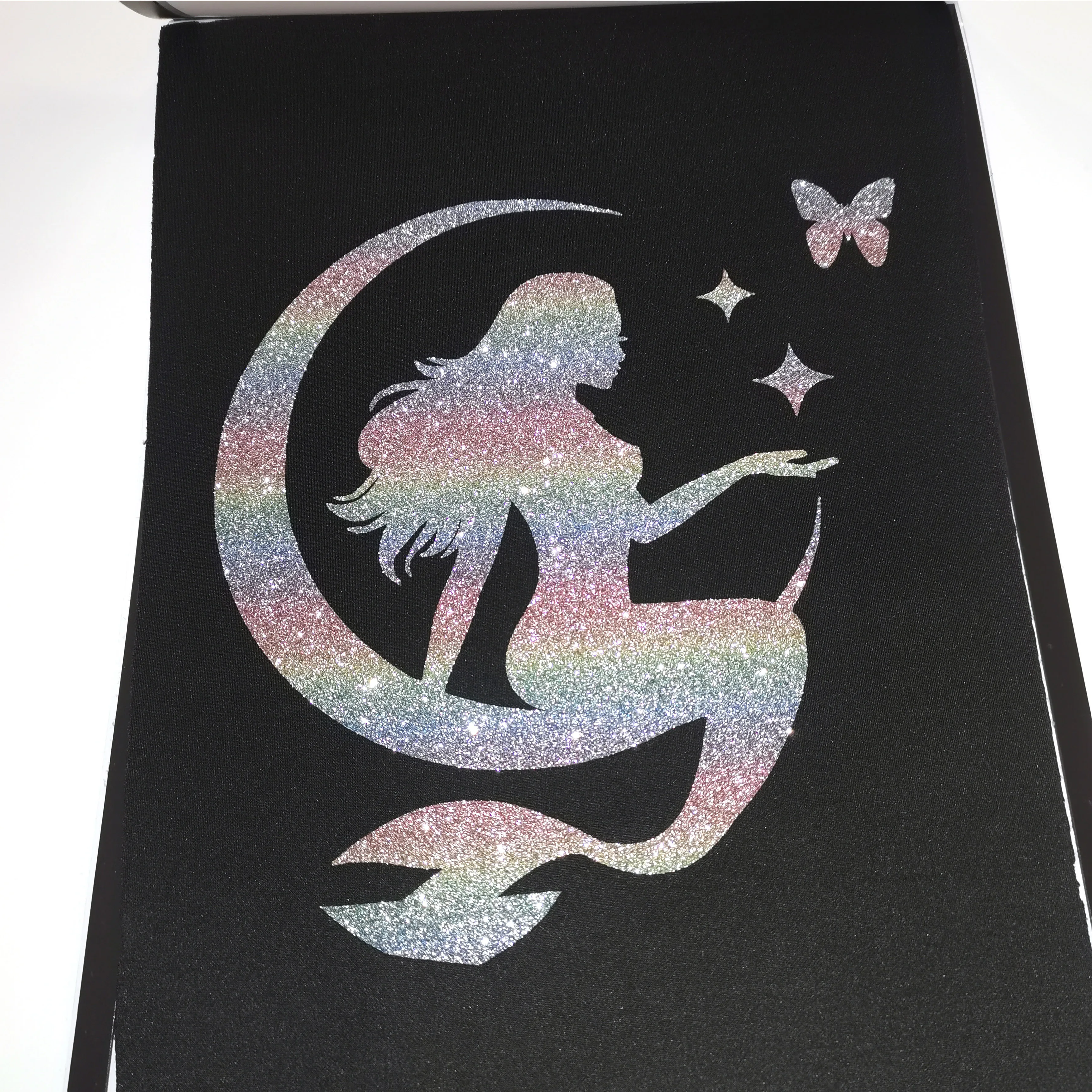 Easyweed Glitter Heat Transfer Vinyl Sheets Wholesale Low MOQ Iron on Vinyl Water Resistant Rainbow  Vinyl Film Clothing Durable