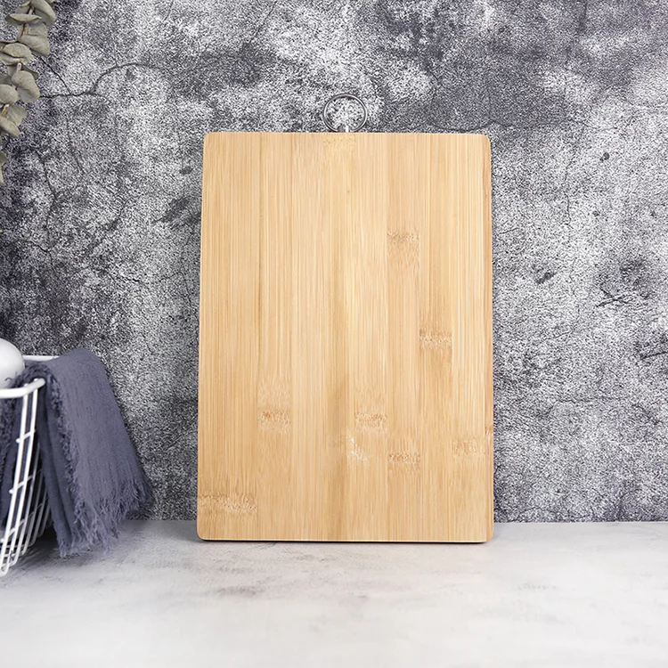 Wholesale Ecofriendly Reusable Fashionable Rectangle Bamboo Cutting Board With Handle for Home,restaurant,hotel