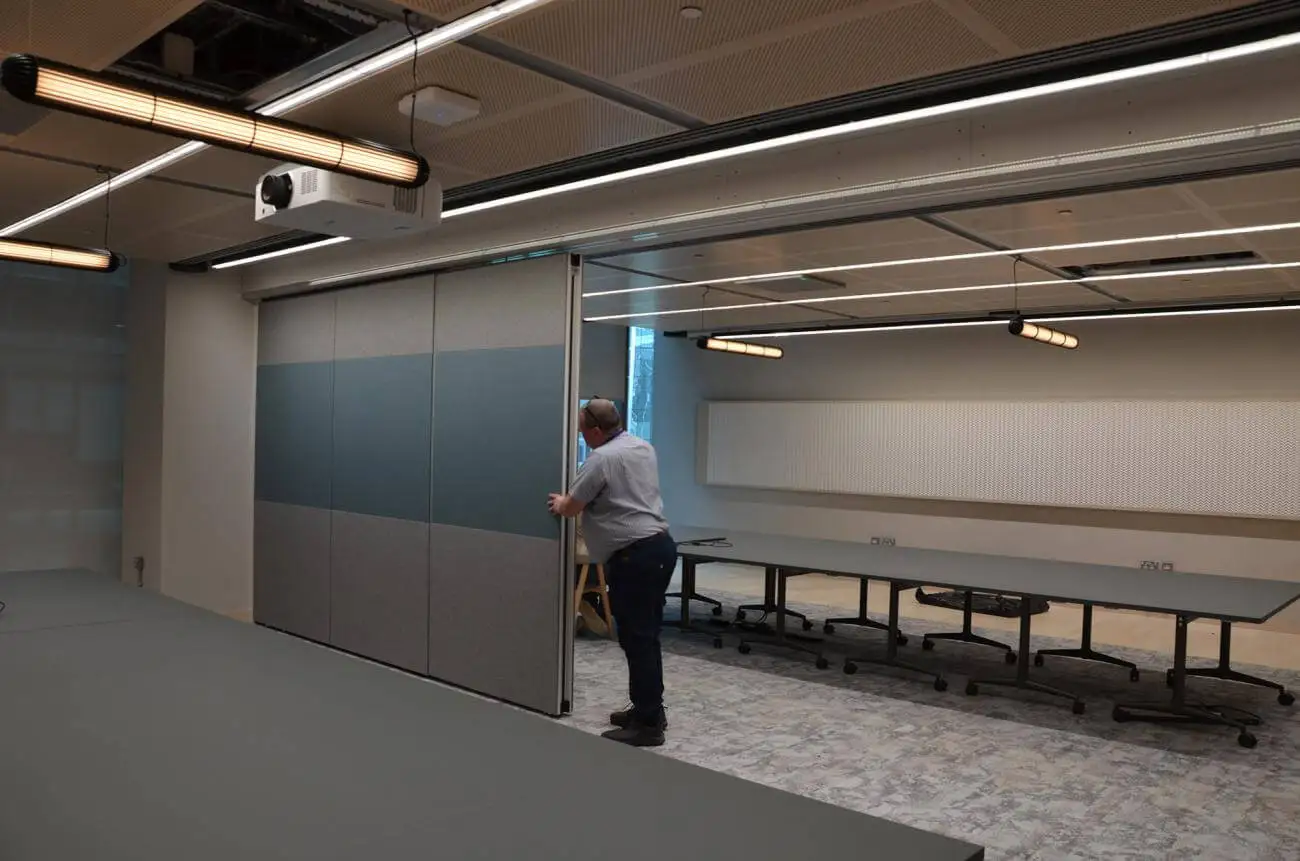 Меламиновые деревянные раздвижные стены, разделитель для комнаты, съемная Складная акустическая панель, движущаяся стена