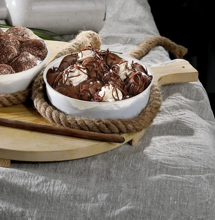 
Black Profiteroles confectionary 11 cream puffs boxes frozen dairy cake supplies dessert 