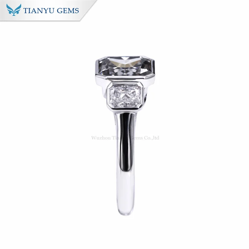 Tianyu custom jewelry radiant crushed ice cut dark grey moissante and white moissanite 10k 14k 18k white gold ring for women