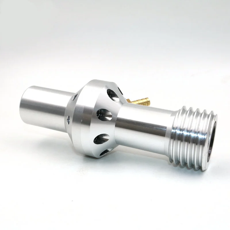 Boron carbide wet sand blasting nozzles for water injection sandblasting