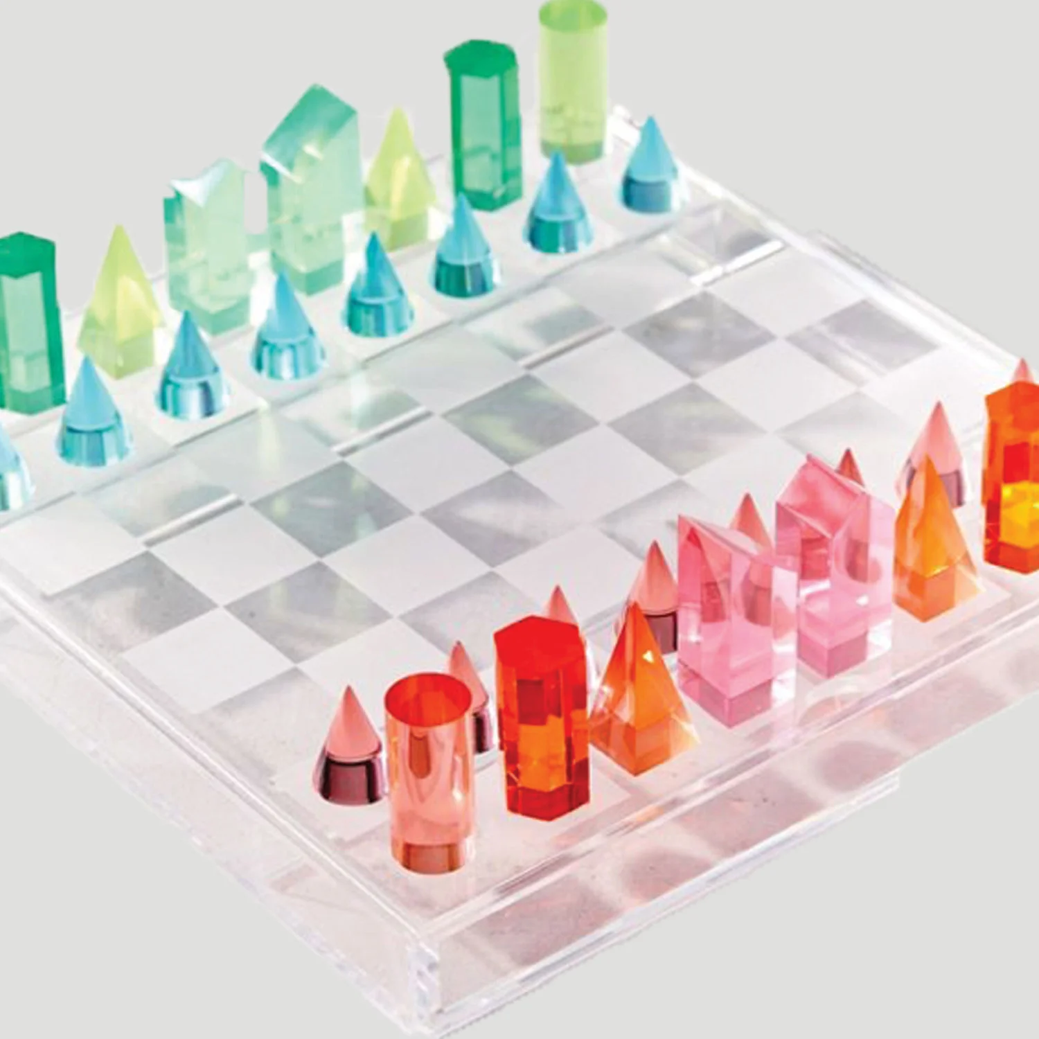 VONVIK Clear Luxury Acrylic Chess Sets Lucite Distinctive Geometric Chess Pieces