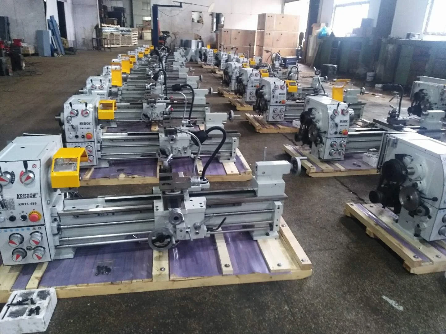 CQ6230 Metal lathe machine industrial bench engine type gap bed Horizontal Metal Turning Lathe Machine