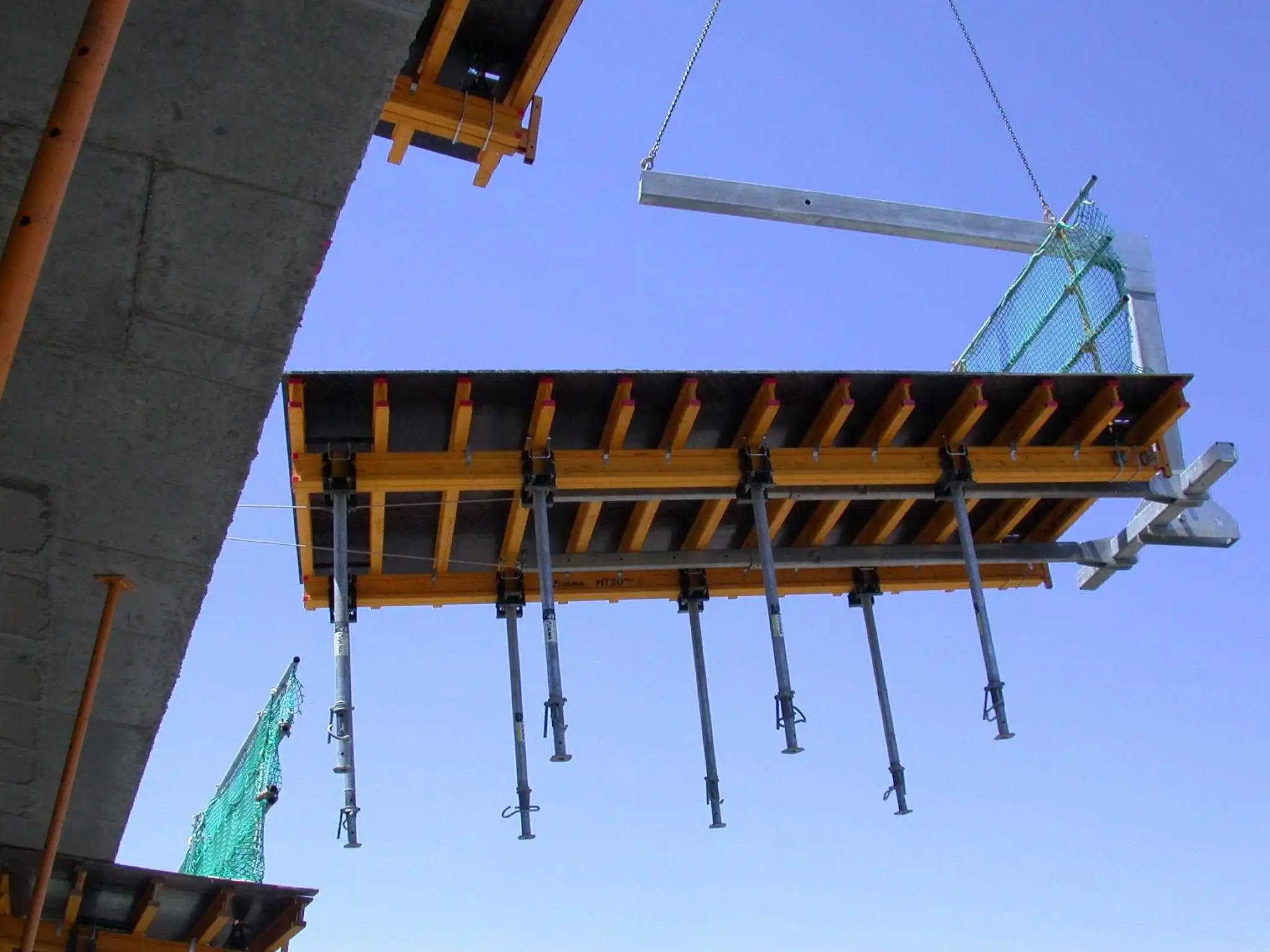 Бетонная опалубочная плита, Настольная опалубочная конструкция для розлива