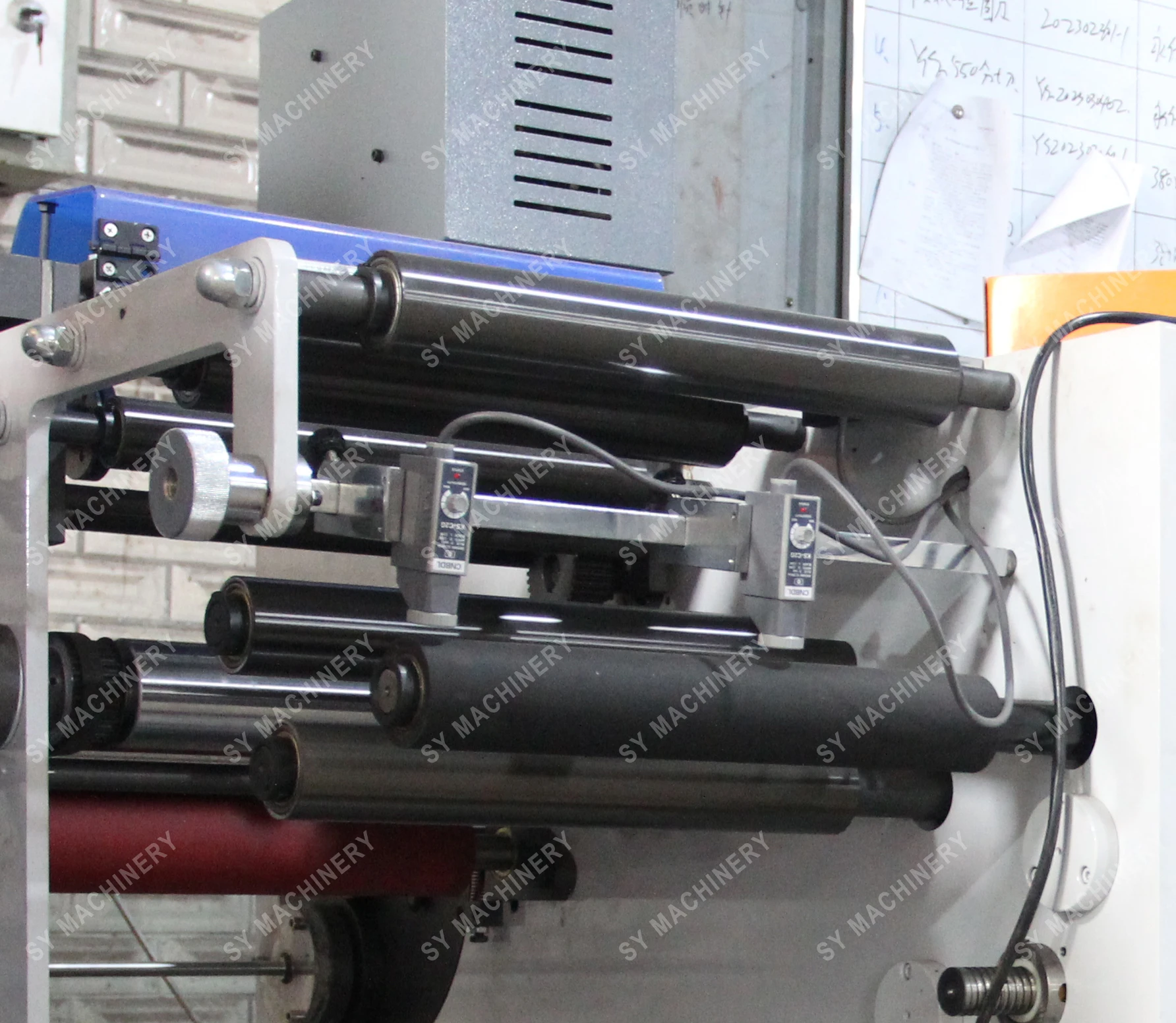 Automatic Rotary Die Cutting And Slitting Rewinding Machine Self-Adhesive Label Slitter Rewinder For Printed Pearl Film Label