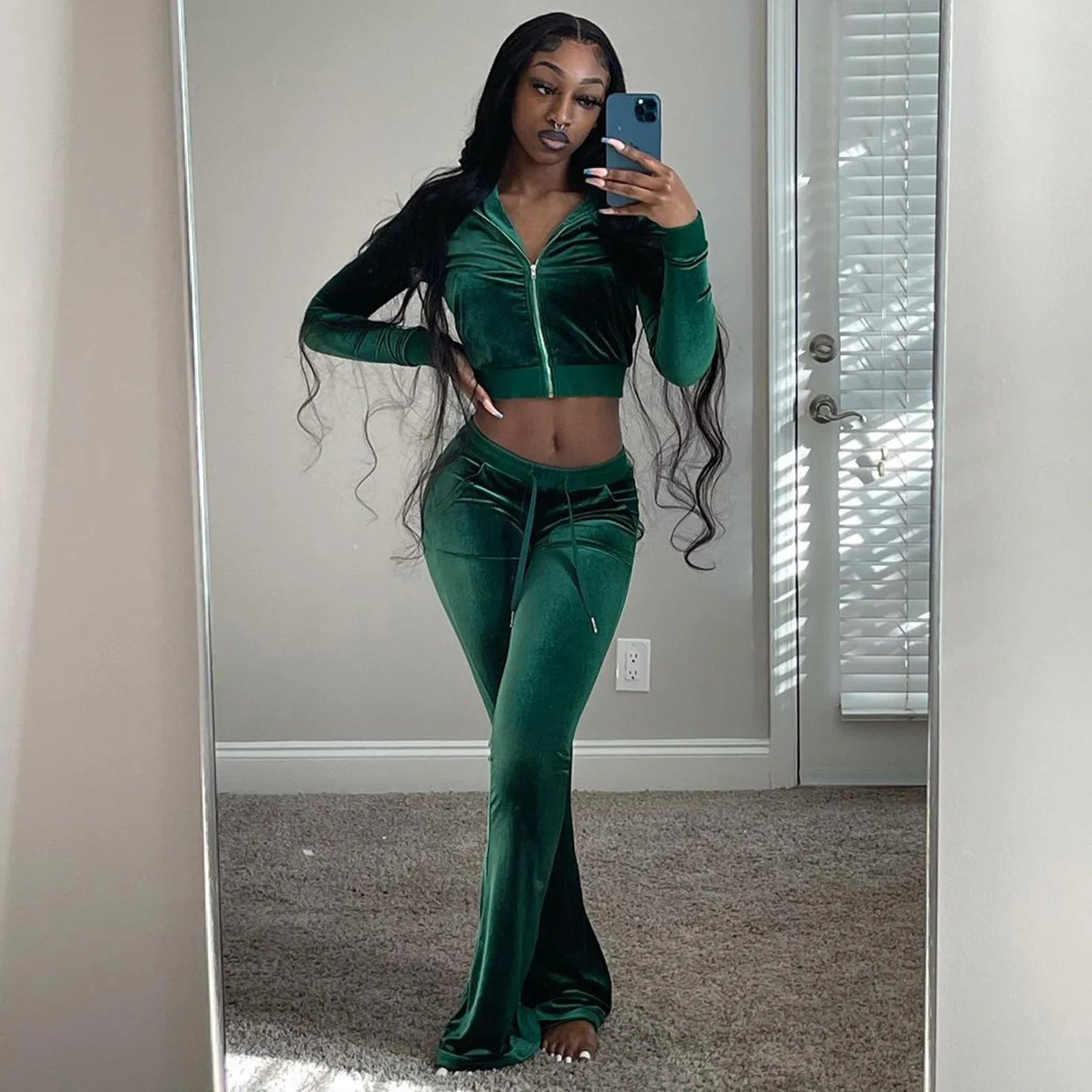  Wholesale 2 Piece Set Women Sportswear Velvet Sweatsuit Sets 2021 Autumn Fashion Two