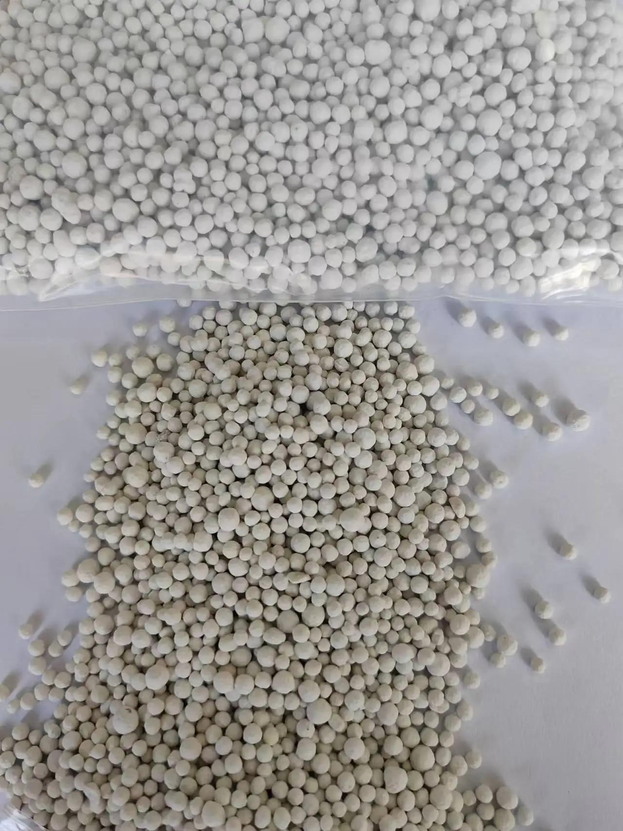 Factory Price Powder and Granular NPK 20-10-10 Fertilizer Water Soluble