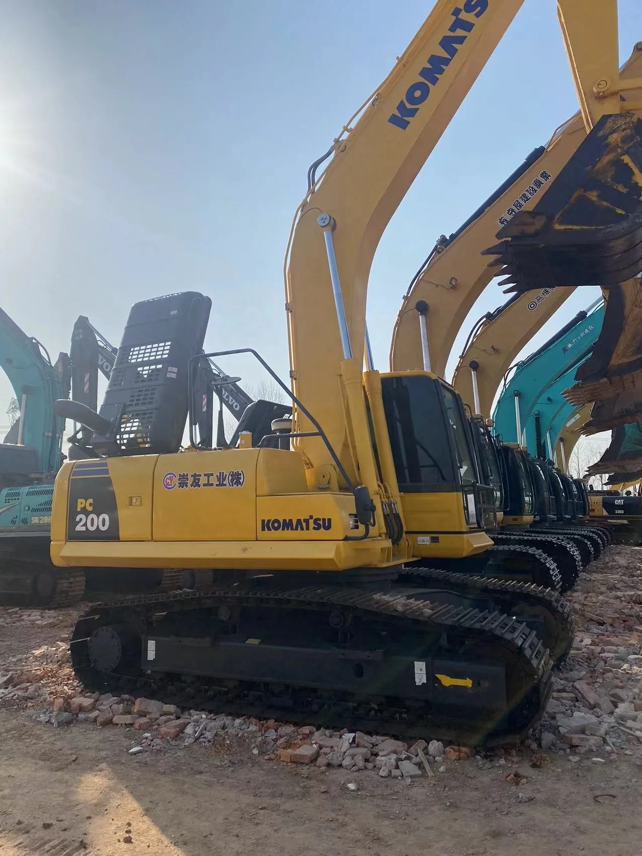 Medium Komatsu 200-8 Excavator Original Used Excavator Imported From Japan Cummins Engine Used Komatsu Excavator