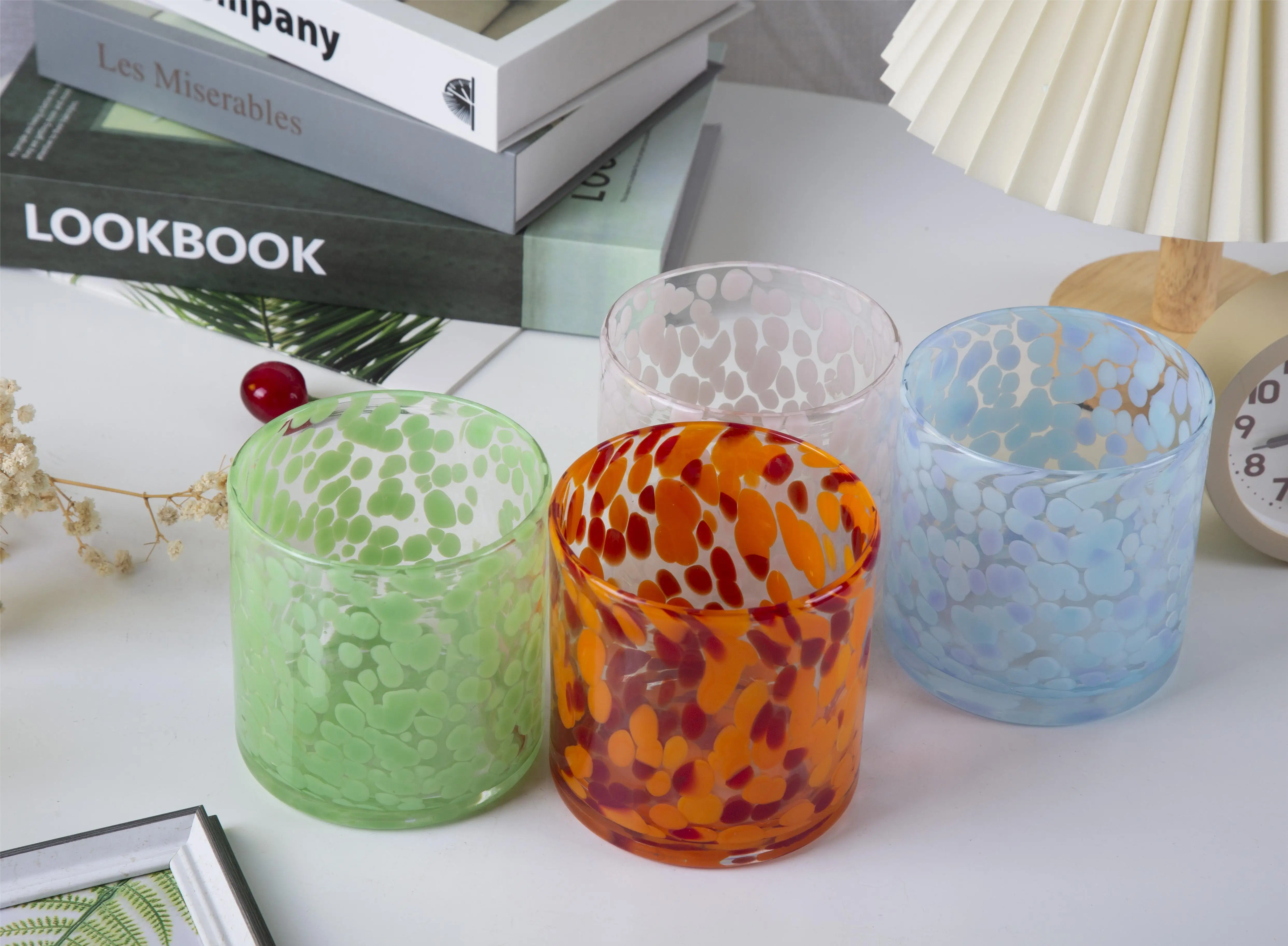 Hot Selling Nodic Luxury Hand Made Mouth Blown Cylinder Home Decoration Glass Candle Jars