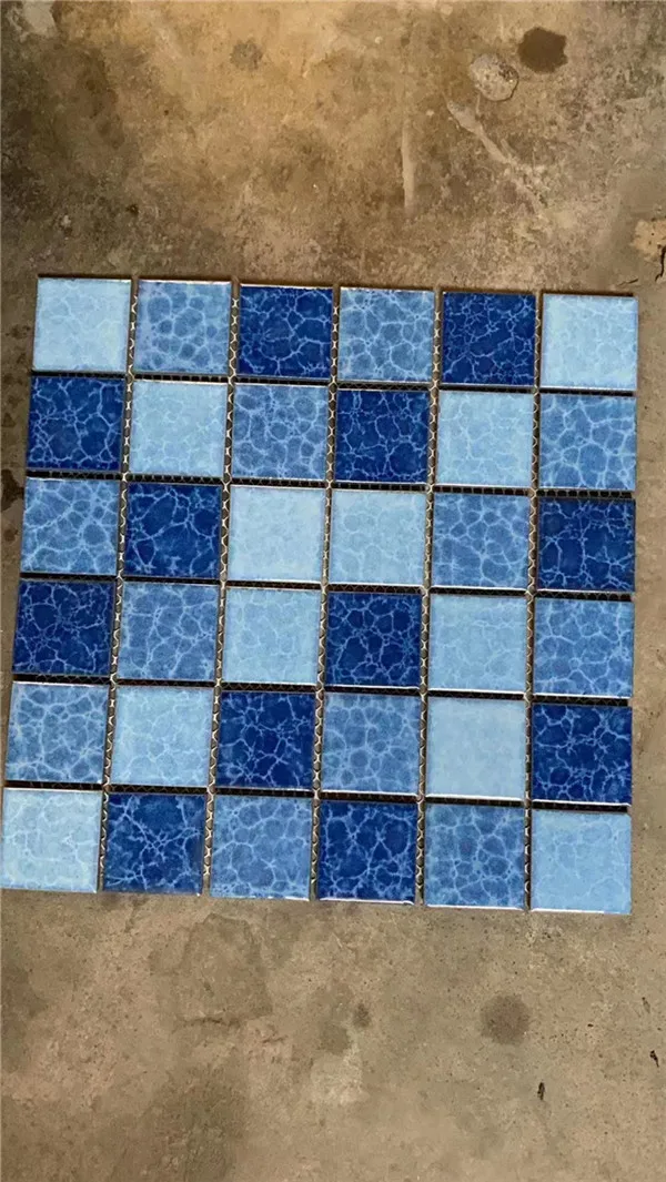 Durable Anti-slip Fish Shape Mixed Color Irregular Glass Mosaic Tile Mosaic For Walling dilis